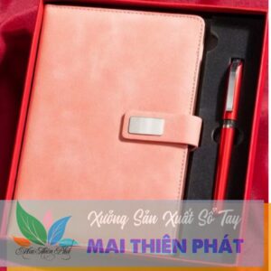 💝 Bạn đang tìm kiếm một món quà Valentine ý nghĩa, sang trọng và thực tế? Bộ combo sổ tay bìa da cao cấp kèm bút và túi sẽ là lựa chọn hoàn hảo để gửi gắm yêu thương trong dịp đặc biệt này.